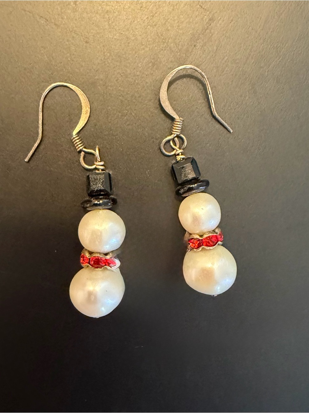 Faux Pearl Drop Earrings with Black Accents and Red Crystal Ring